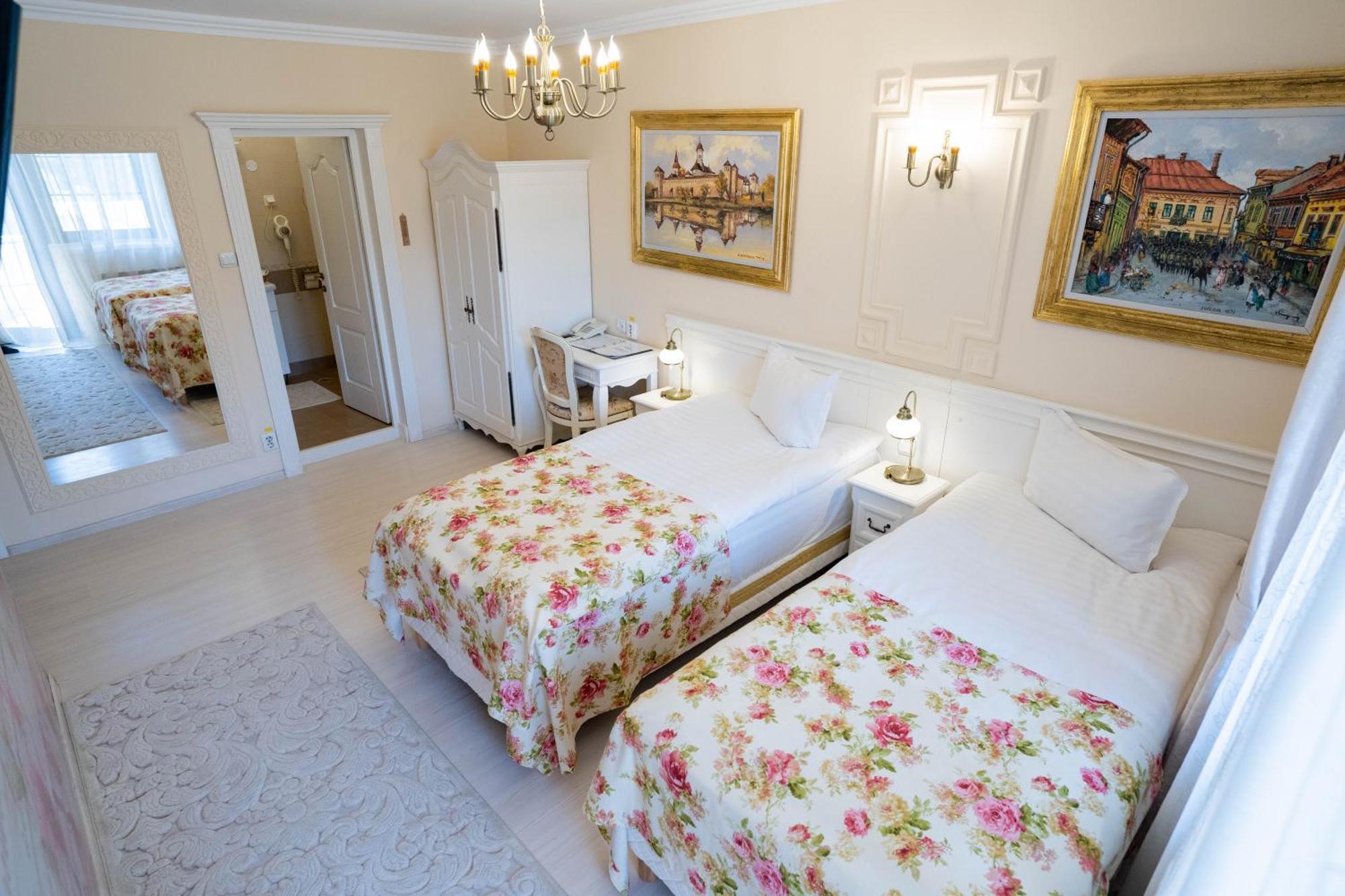 Villa Alice Szucsáva Kültér fotó